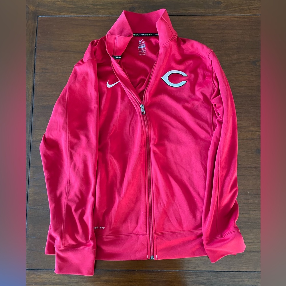 Cincinnati Reds Nike Dri-Fit zip up jacket.